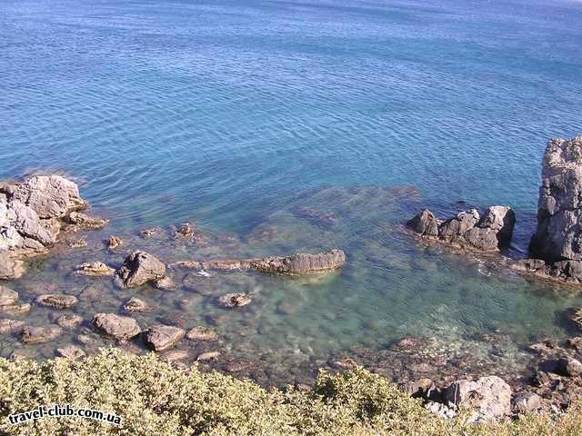  Турция  Южный берег Крита. Скалы у Превели