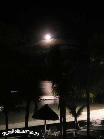  о. Маврикий  ночной вид с балкона