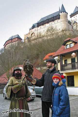  Чехия  Прага  По пути к замку Карлштейн познакомились с совой Розой.