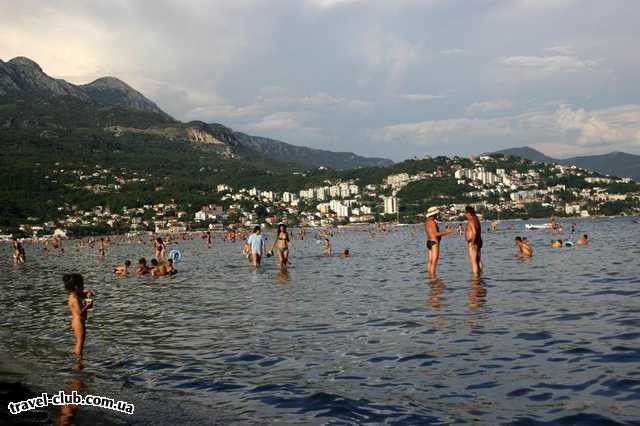  Черногория  Мелкий пляж в Игало
