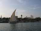 > Египет > Асуан  Ужасно красивый вид с Нила на город и проплывающие лод