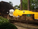 > Таиланд > Аютхайя  Храм Wat Yai Chai Mongkol  Статуя лежащего Буды уходящего в нирв