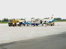 > Мальдивские о-ва > атолл Адду остров Ган > Equator Village  Такие самолетики летают на дальние атоллы