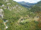  Черногория  Серед Балканських хребтів чимало родючих долин.