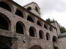 > Черногория  В Цетінському монастирі зберігається десниця Іоанна Х