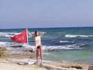  Кипр  Айа-Напа  Надпись на флажке: опасно для купания