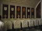  Испания  Дворец - монастырь "Эскориал" могилы особ королевской ф