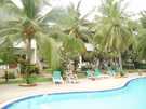 > Таиланд > остров Самуи  Территория отеля "Фест Бангалоу" бассейн.