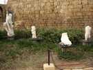 > Израиль  Кейсария (остатки скульптур древнего театра времен ца