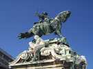 > Венгрия > Будапешт > Платанус ***  Памятник Евгению Савойскому около королевского дворц�
