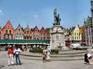  Бельгия  Брюгге  Рыночная площадь. Памятник Яну Брейделю и Питеру де Ко�