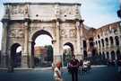 > Италия  Рим.арка Константина с Колизеем