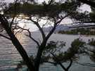 > Хорватия > макарская ривьера, курорт башка вода  пляж бреллы