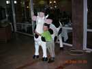 > Турция > Белек > Pine beach city club & resort hotel  возле ресторана стоит корова, которая очень нравится д
