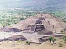 Мексика  Теотиуакан, пирамида Луны