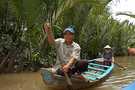 Вьетнам  Сайгон  Воды Меконга мутны, глинисты,плодородны..