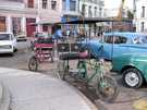 Куба  Санта Люсия  Кубинские велотакси. Центр города Камагэй.